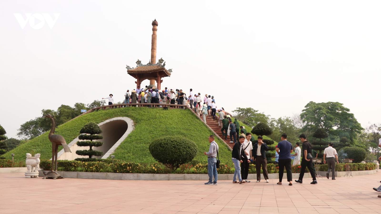 Du khách về Quảng Trị để cùng tri ân